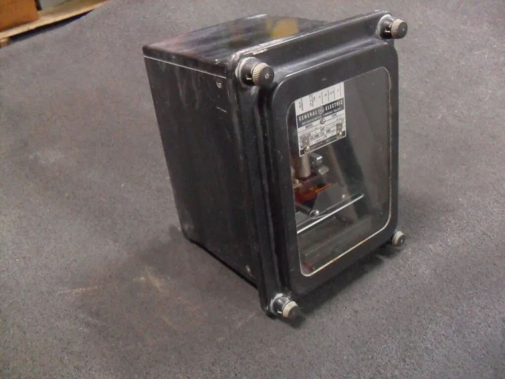 General Electric 12PJC11AV1A Instantaneous Current Relay Used