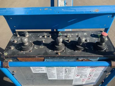 Used 2015 GENIE Z-80/60 ARTICULATING BOOM LIFT Articulating Boom Lifts Alberta CA | Adcock Equipment #1418164