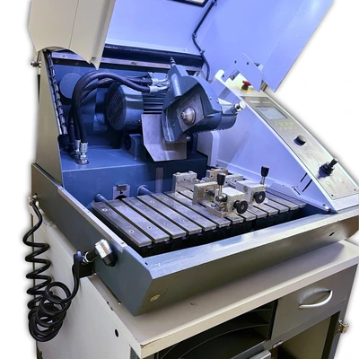 Item# L202 Struers Discotom-10 Automatic Saw