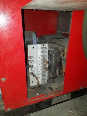 USED 1987 AIRCO 250 AMP TIG WELDER