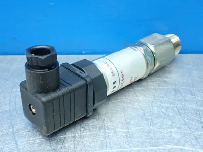 USED WIKA 891.14.520