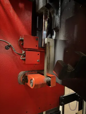 2013 AMADA HG-8025 Brakes, Hydraulic | Westbrook Engineering (12)