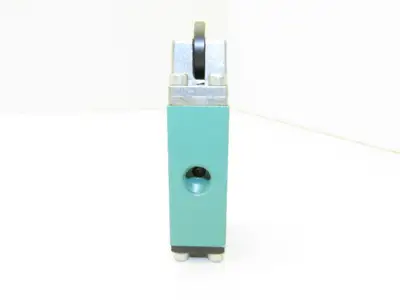 Aro 5631-43-02 Airability Pneumatic Air Limit Switch 3-Way Valve 1/4" NPT Roller