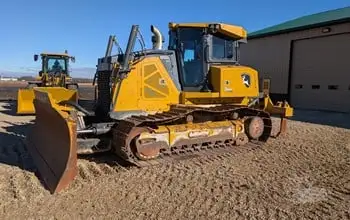 USED 2018 Deere 850L XLT