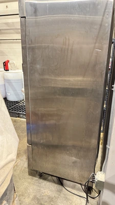 Avantco	Freezer