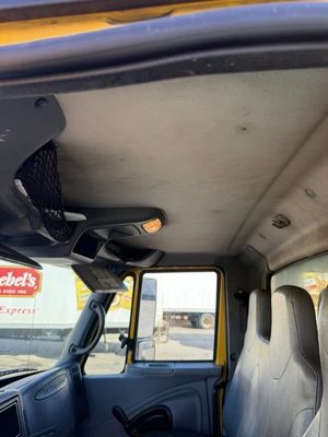 Used 2005 INTERNATIONAL 4300SBA4X2 Box trucks Ohio US | Miedema Asset Management Group #1578047