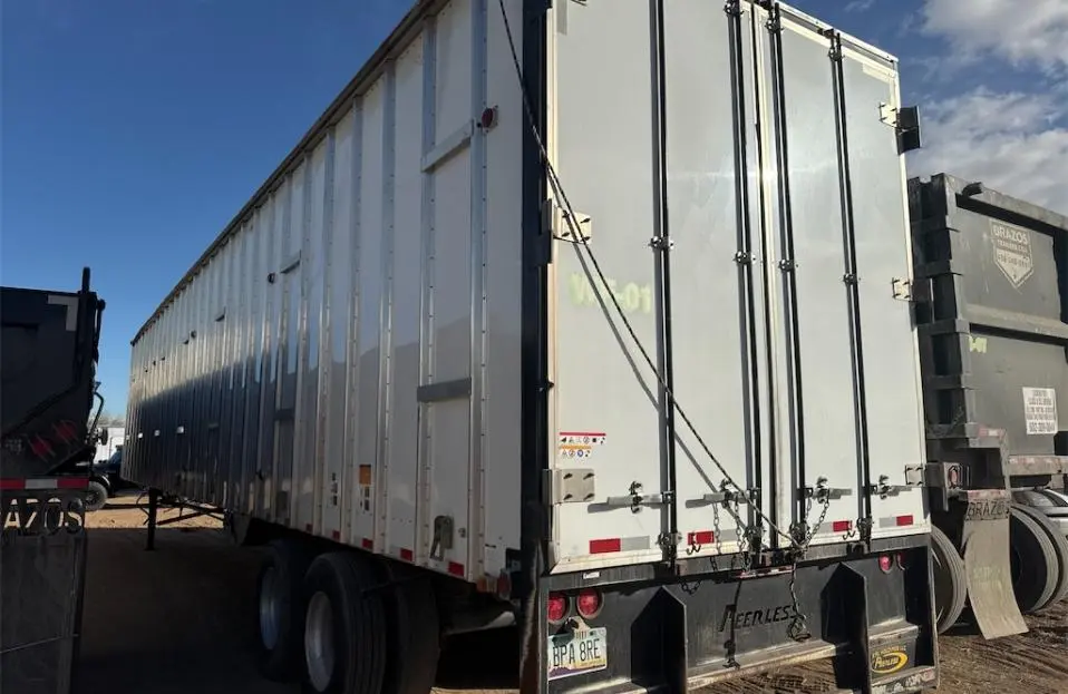 USED 2022 PEERLESS 53’ WALKING FLOOR