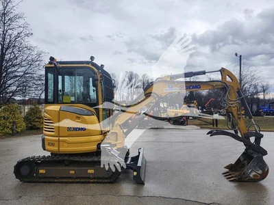 USED 2021 XCMG XE35U