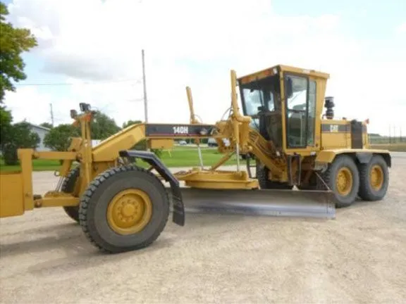 2002 Caterpillar 140HNA
