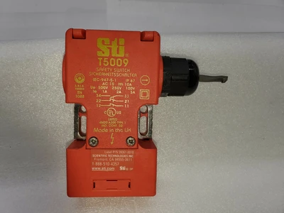 USED SCIENTIFIC ELECTRIC T5009 Universal Toungue-Operated Safety Interlock
