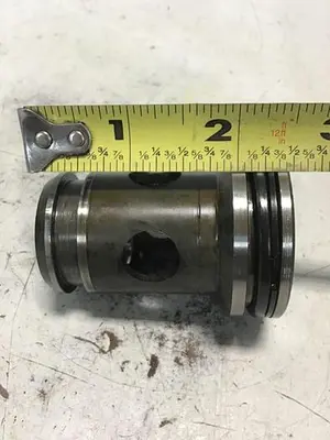 USED VICKERS 25-D10-30
