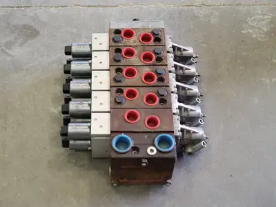 NEW SAUER DANFOSS PVHC 11061227