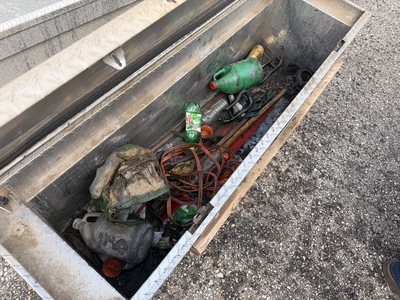 Used TRUCK TOOL BOX WITH CONTENTS _UNKNOWN_ Tool Box Michigan US | Miedema Asset Management Group #1414314