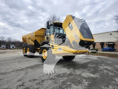 USED 2024 BELL B30E