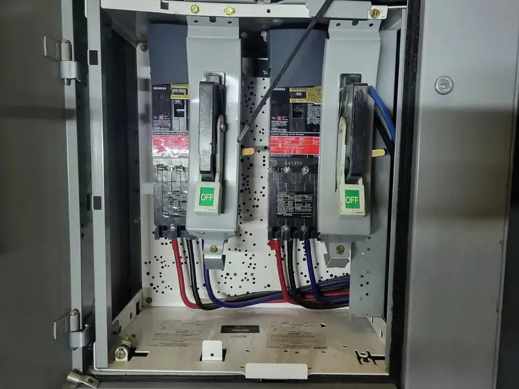 Used SIEMENS CED63B080 Switchgears British Columbia CA | Lenmark #242175