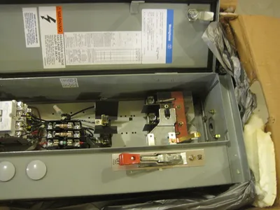 NEW WESTINGHOUSE A204R1AGA DISCONNECT STARTER 10HP SIZE 1 3PH RAINPROOF 120V