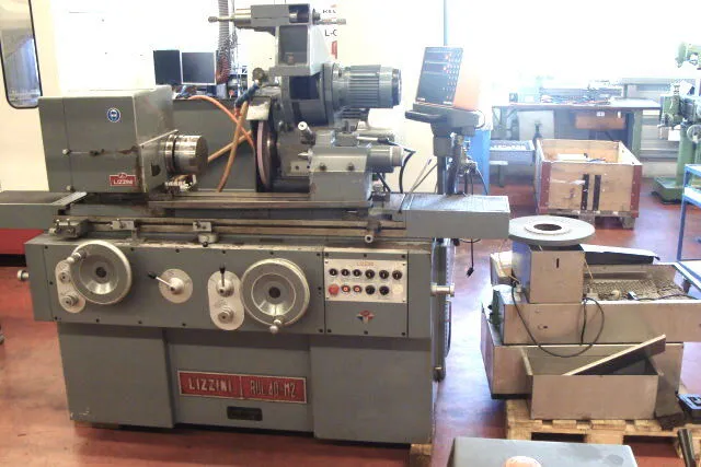 Used LIZZINI RUL40 M2 Universal Cylindrical Grinders IT | Gamba Macchine Srl #1306064