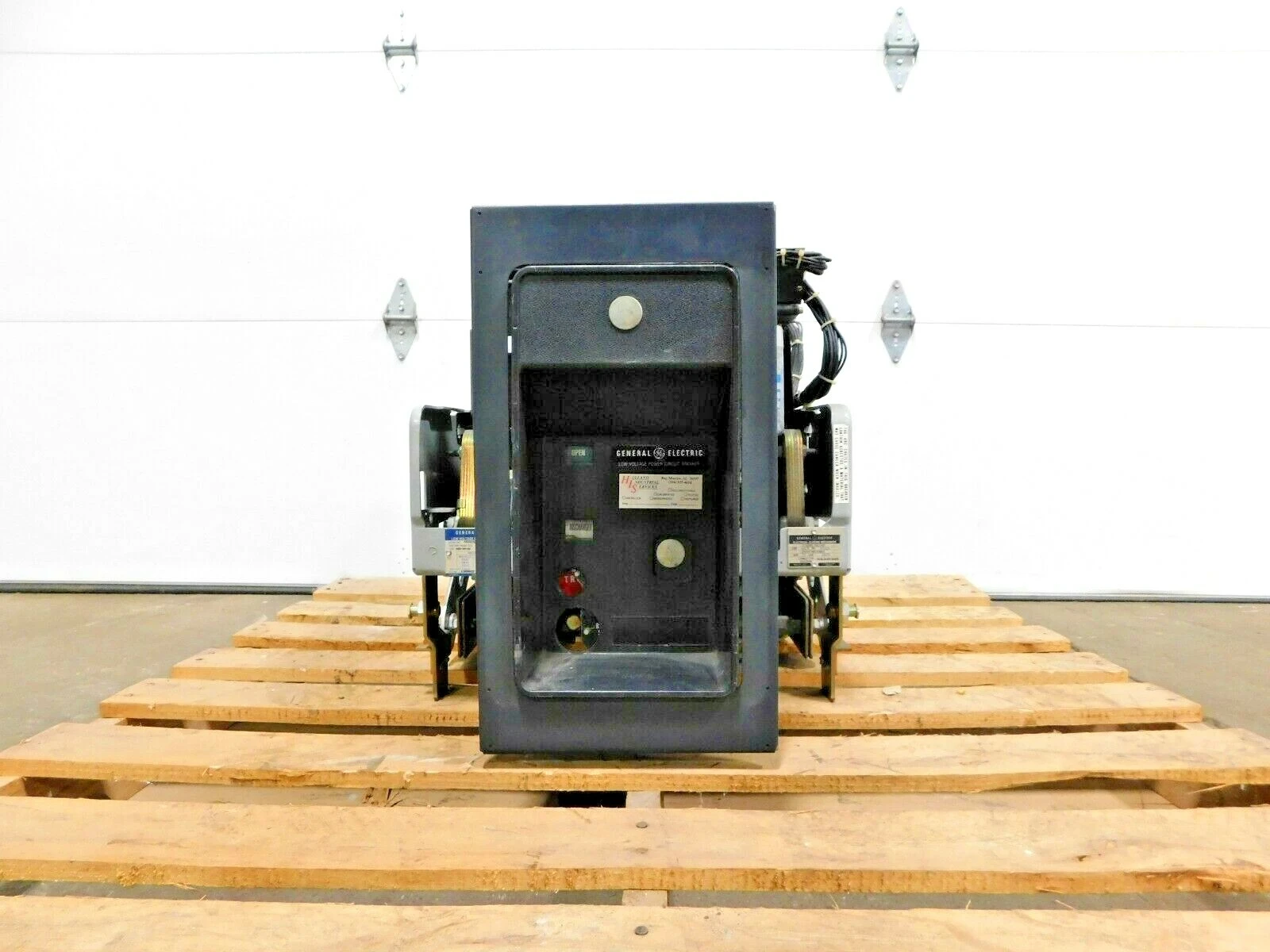 Used GE AKR-ND-50 Circuit Breakers Ohio US | Equipment Recovery Corp. #1331085