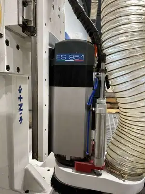 2019 FREEDOM F37-5-10 Routers | Lion Machinery (5)