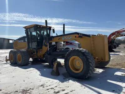 USED 2019 Deere 872G