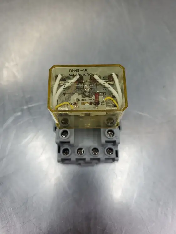 Used IDEC SH4B-05 Base w/ RH4B-UL Relay Relays & Switches | Palmetto Automation #1155851