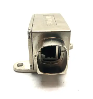 USED SIEMENS SINAMICS COUPLING FOR DRIVE-CLIQ CABLE PROTET. IP67