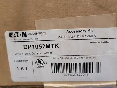NEW CROUSE-HINDS DP1052MTK