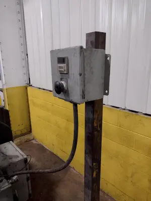 3/8" LEWIS MODEL #8CV WIRE STRAIGHTEN & CUT MACHINE: STOCK 16181