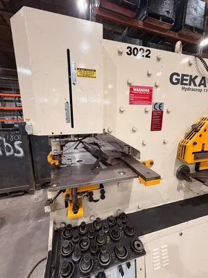 2017 GEKA HYDRACROP 110/180 Ironworkers | Midstate Machinery (8)