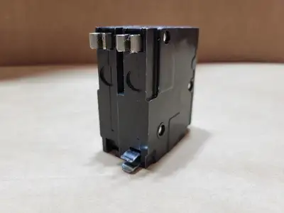 USED SQUARE D QO230