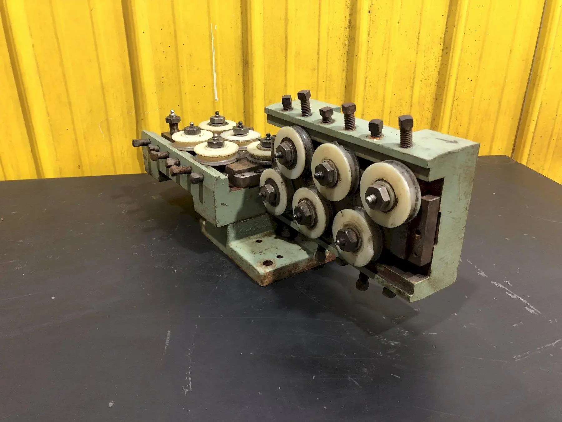 2-1/2" X 12 DOUBLE PLANE ROLL STEEL WIRE COIL STRAIGHTENER: STOCK #15426