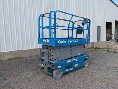 USED 2018 Genie GS-3246