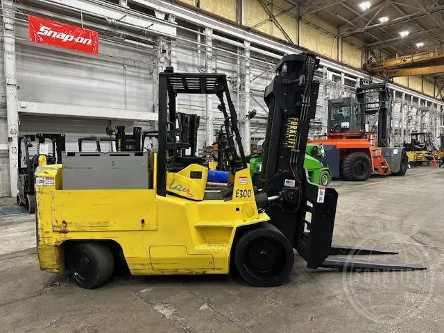 Used 2018 HOIST E300 4-Wheel Sit down Electric Counterbalance Forklifts Illinois US | Forklift Exchange #1274626