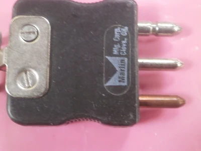 USED Marlin 3-Pole Connectors J + G