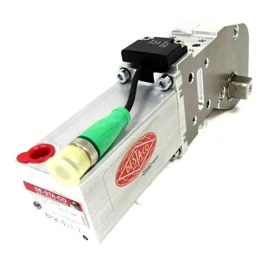 NEW DESTACO 82L4G-251B8000 PNEUMATIC CLAMP 82L4G251B8000