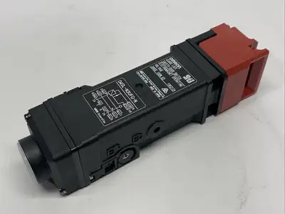 D4SL-N3UFG-N | Omron  Guard Lock Safety Door Switch - New Other