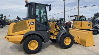 USED 2022 Deere 244L