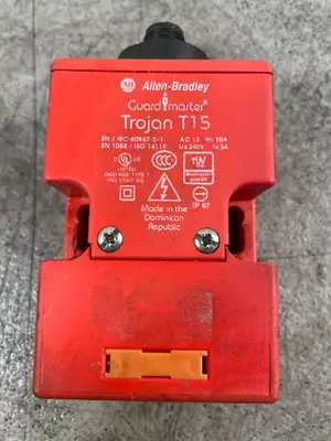 USED Allen-Bradley Allen-Bradley Guardmaster Trojan T15