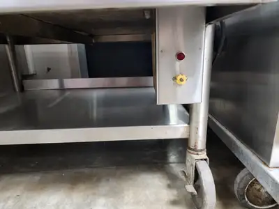 Used Wasserstrom Used Wasserstrom C/D120-03-25 Heated Table 120V Food Prep Tables Illinois US | Falcon Restaurant Supply #1376851