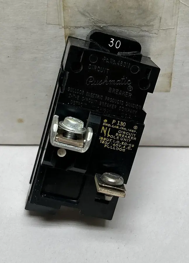 Used GOULD ITE P130 Circuit Breakers | Surplus Asset Holdings #1189367