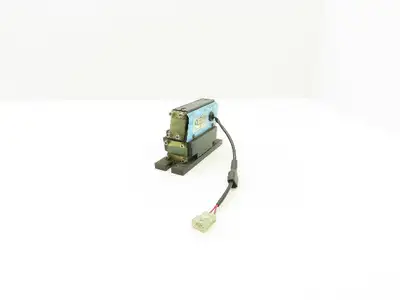 Osaka Seiko Small Parts Feeder Linear Conveyor Vibration Magnetic Motor 200V
