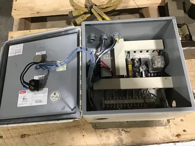 ERIEZ NIZ-GS/115 CONTROL BOX EQUIPMENT PHASE 1 Hertz 60
