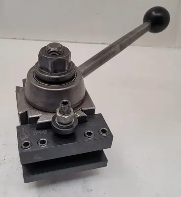 Used _UNKNOWN_ _UNKNOWN_ Tool Posts Kentucky US | Aucto #1510851