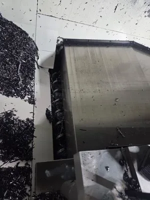 2017 OKUMA GENOS M560-V Vertical Machining Centers | Machinery Network (7)