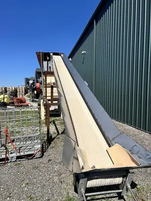 Schutte Hammermill-WA36 with Conveyor Belt