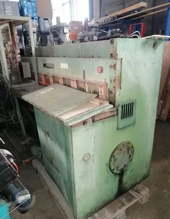 Used 1976 PIESOK NTE 2000/2,5 B Sheet Metal Shears SK | F.M.T. Group s.r.o. #1253253