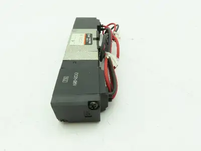SMC NVFS2210 Double Solenoid Valve 15-150 PSI 21-26 VDC  Lot of 2