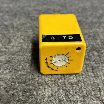 Used Eagle Signal 80E2A602 Relays & Switches California US | Davliegogo LLC #1705735