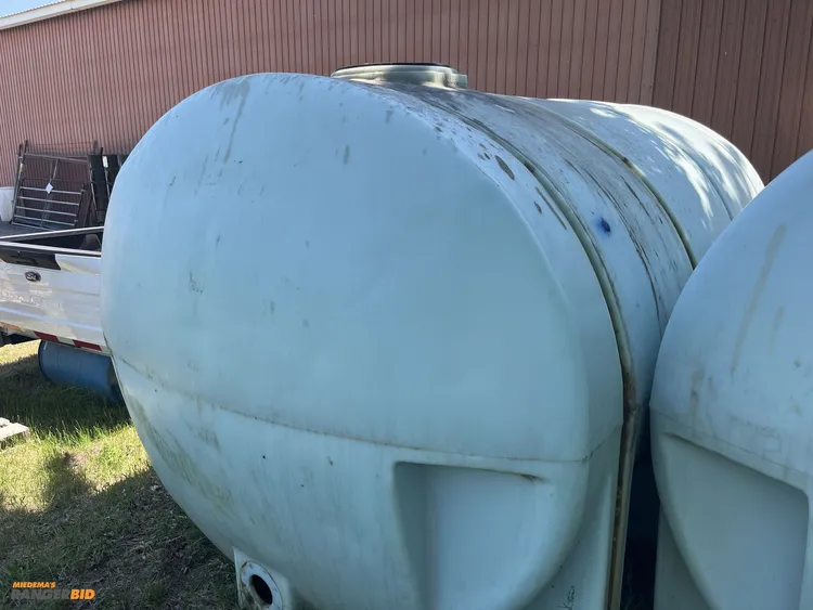 Used 3,000 GALLON POLLY TANK _UNKNOWN_ Water Tanks Michigan US | Miedema Asset Management Group #1148279