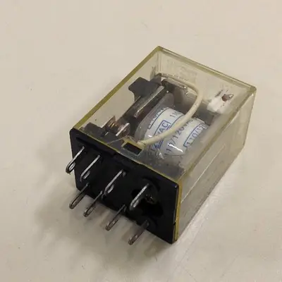 USED OMRON MY2N